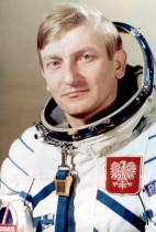 Zapraszamy na spotkanie z gen. Mirosławem Hermaszewskim