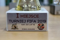 Szymon Piórkowski zwyciężył w I Turnieju FIFA 2019 'Pyszczek i Syla'