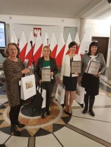Certyfikaty 'szkoły niepodległej' dla szkół w Hartowcu, Rumianie i Rybnie