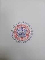 Publikacja dotycząca koronacji Króla Karola III