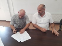 Podpisanie umów na przebudowę zbiorników w Naguszewie i Truszczynach