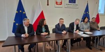 Zabytkowa część Szkoły Podstawowej w Rybnie zyska nowy dach