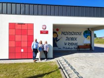 Przekazanie kluczy do nowego budynku Przedszkola w Rybnie