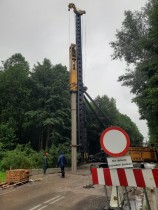 Ruszyło palowanie na ul. Praskiej w Rybnie