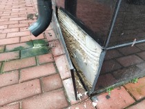 AKTY WANDALIZMU W TOALECIE PUBLICZNEJ NA TARGOWISKU W RYBNIE