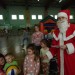 Dzieci bawiły się z Mikołajem