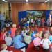  Przedszkolaki na przedstawieniu Muzykantów z Bremy