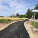 Trwa wylewanie asfaltu na ścieżce Rybno-Dębień